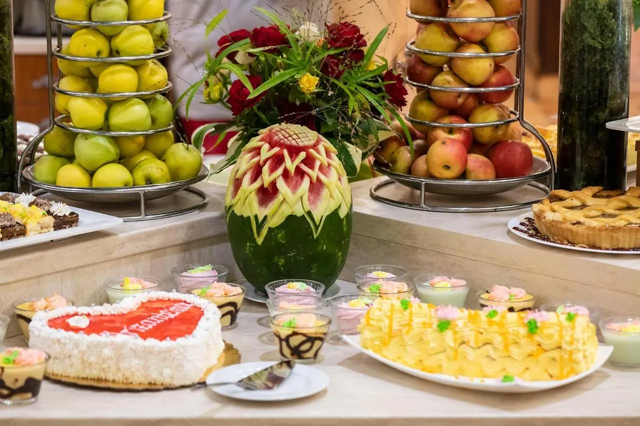 Hrizantema Hotel Słoneczny Brzeg 4*,